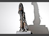48 - Ein Wunder, Verkohltes Holz Figur aus Stahl, Höhe: 42cm